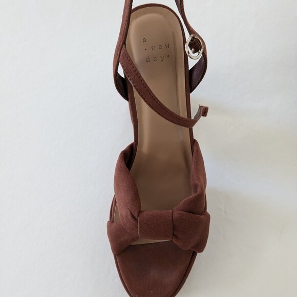 a new day Riah Brown Platform Sandals - Picture 5 of 8